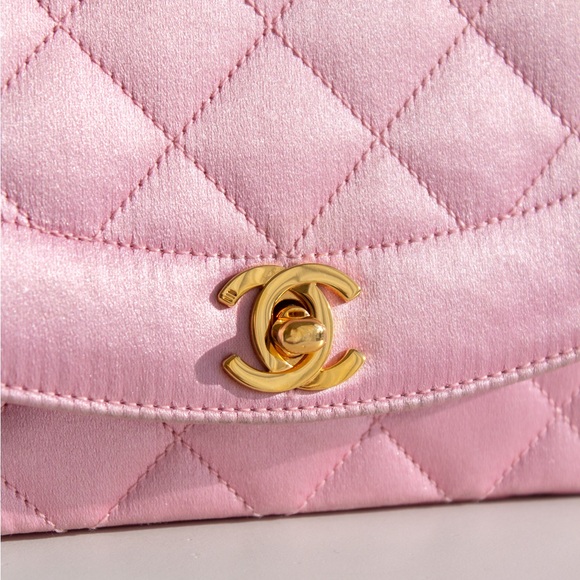 Chanel Vintage Pink Quilted Satin Mini Diana 24K Gold Bijou Chain 90s Flap Bag - Picture 3 of 16